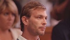 Jeffrey Dahmer, inteligentní a výený mladý mu. A také sériový vrah.