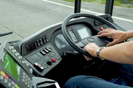 Řidič autobusu - ilustrační foto.