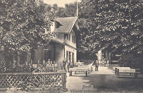 Vletn restaurace Rudolfov na snmku z roku 1907.