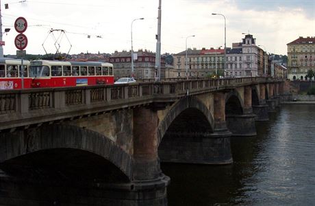 Palackého most v Praze.