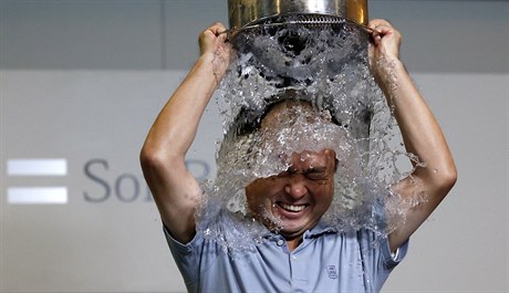 Ice bucket challange, aneb ledová výzva (ilustraní foto).