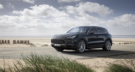 Ofenzívu luxusních SUV odstartovalo Porsche ji v roce 2002 s modelem Cayenne....