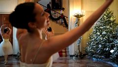 Souástí prezentace vánon vyzdobeného Bílého domu pro novináe bylo i baletní...