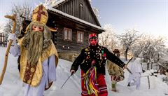 V Horní Lidi chodí tradin do prvodu masky Svatého, erta, Kobyly, Kvaka...