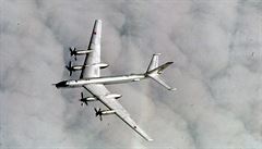 Sovtský bombardér Tu-95.