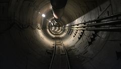 První tunel vyraený spoleností Boring Company v Los Angeles.
