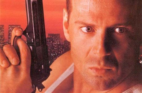 Bruce Willis ve filmu Smrtonosná past.