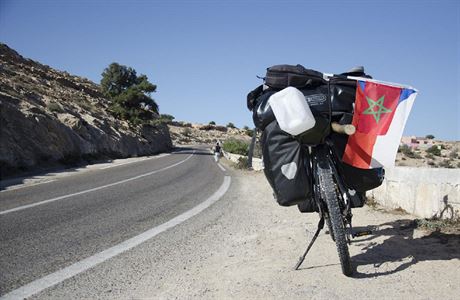Tadeá íma se vydal na cestu po Africe na kole u podruhé.