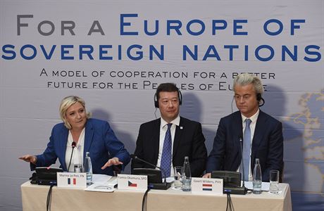 Tiskov konference evropskch protiimigranch stran, frakce Evropa nrod a...