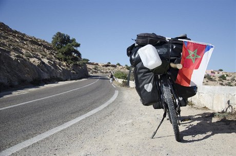 Tadeá íma se vydal na cestu po Africe na kole u podruhé.