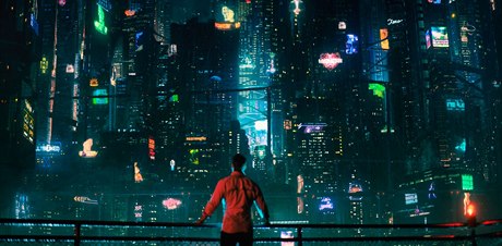 Seriál Altered Carbon (2018).