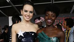 Daisy Ridley a Lupita Nyong'o na svtové premiée nového filmu ze série Star...