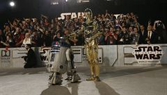 Roboti C-3PO a R2-D2 na svtové premiée filmu Star Wars: Síla se probouzí.