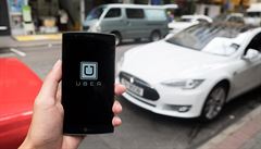 Soudn dvr EU: Uber je pepravn sluba a mus dat o licenci
