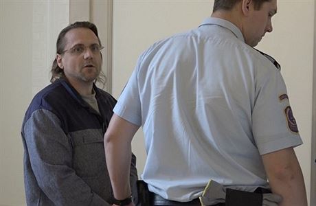 Albert irovnický dostal v roce 2002 trest 16 let za vradu.