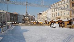 Ledová plocha na Dolním námstí v Olomouci.