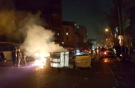Protesty v Íránu(ilustraní snímek)