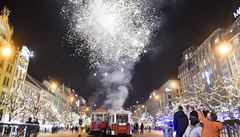 Silvestrovské oslavy 31. prosince na Václavském námstí v Praze.