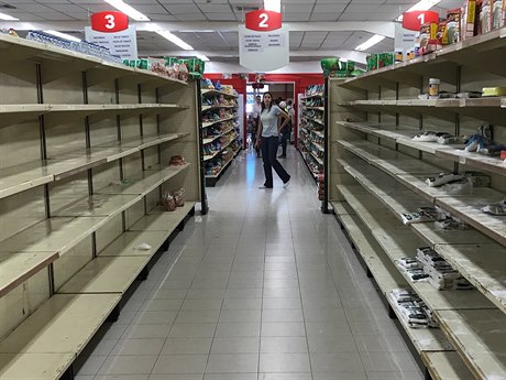 Venezuelské supermarkety se potýkají s nedostatkem zboí.