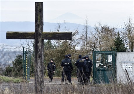 Policisté vyetují od rána vradu v chatové oblasti u Stíovic na Ústecku.