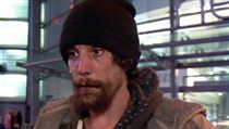 Bezdomovec Chris Parker okrdal obti teroristickho toku.