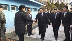 Zástupci obou Korejí se setkali v demilitarizované zón v pohraniní vesnici...