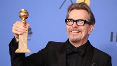 Gary Oldman dostal cenu za drama Nejtemnjí hodina.