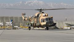 Afghánská Mi-17V1 pi pojídní ke vzletu.