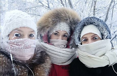 Selfie Anastasie Gruzdvové s kamarádkami z Jakutska.