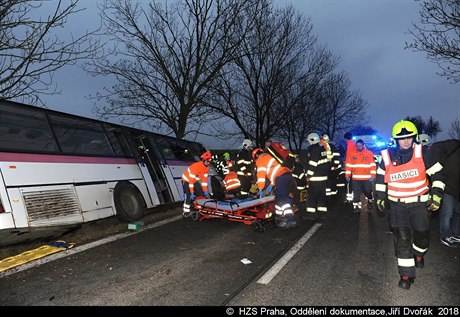 Nehoda u Horomic si vyádala 45 zranných.