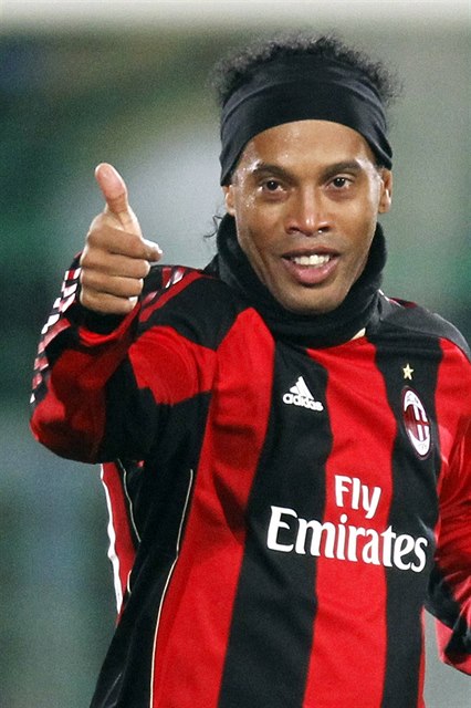 Ronaldinho v dresu AC Milán