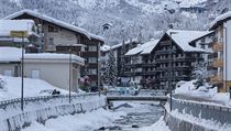 Zermatt zstal kvli snhu dva dny odznut od zbytku svta.