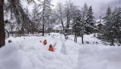 Lyask stediska pod nvaly snhu. Livigno je ji pstupn, Zermatt zatm ne