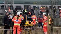Zchrani zasahujc u nehody vlaku nedaleko Milna.