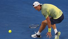 Tomá Berdych ve tvrtfinále Australian Open proti Rogeru Federerovi.