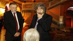 Milo�e Zemana p�i�el do Rudolfina podpo�it re�isér Zden�k Tro�ka.