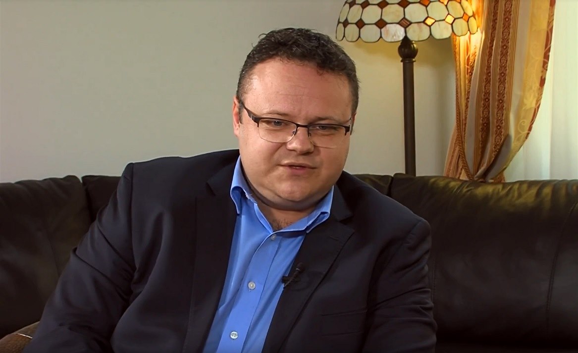 Generální �editel �eského Rozhlasu René Zavoral.