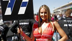 Krásné dívky budou opět přitahovat pozornost. Vrátí se na start F1 v Rusku a Monaku