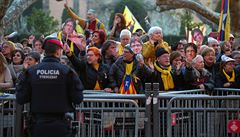 Manifestaci svolaly dv hlavní separatistické organizace.