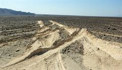 Perunsk idi rozjel' obrazec na planin Nazca. Chtl jsem vymnit gumy, brn se