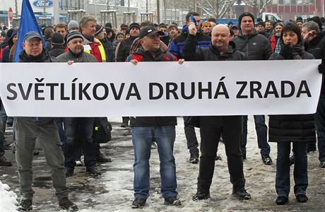 Demonstrace proti Janu Svtlíkovi, majiteli Vítkovických strojíren.