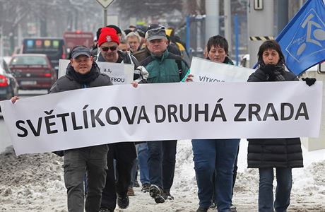 Demonstrace proti Janu Svtlíkovi, majiteli Vítkovických strojíren.