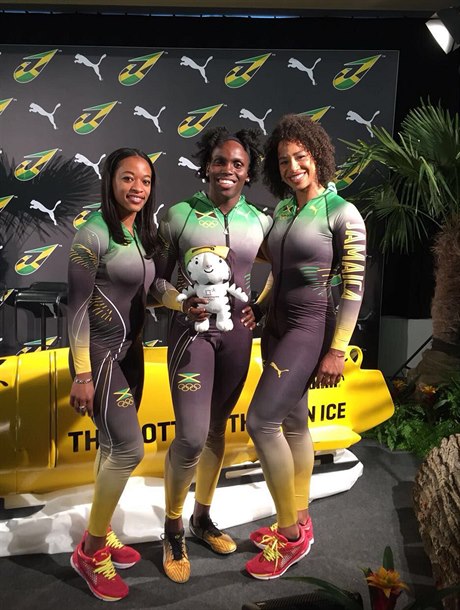 Kombinézy, ve kterých budou závodit jamajské bobistky na olympijských hrách v...