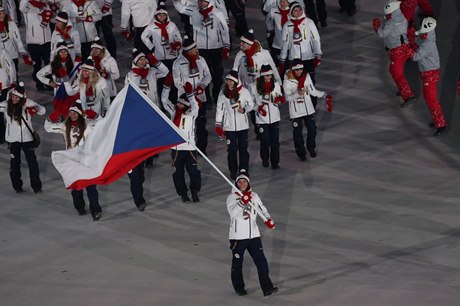 Slavnostní zahájení OH 2018: eskou výpravu pivedla Eva Samková.