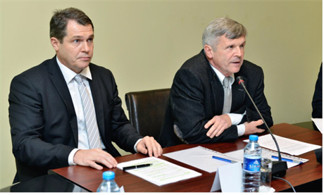 Novým velvyslancem v Rusku bude Vítzslav Pivoka (vlevo).