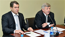 Novm velvyslancem v Rusku bude Vtzslav Pivoka (vlevo).