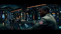 David Oyelowo. Cloverfield Paradox (2018) nen pli poveden film.