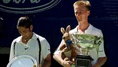 Zleva: Marcelo Rios a Petr Korda po finále Australian Open 1998.