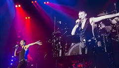 Depeche Mode rozezpívali a roztancovali své fanouky v O2 aren.
