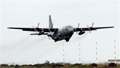 Ministerstvo obrany hledá letecké přepravce pro zahraniční mise